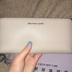 Michael Kors large grey wristlet